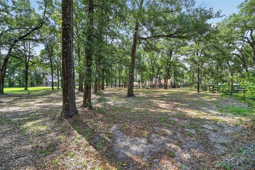 Image 79 of property listing at 7040 SW 97TH PLACE, Ocala, FL 34476