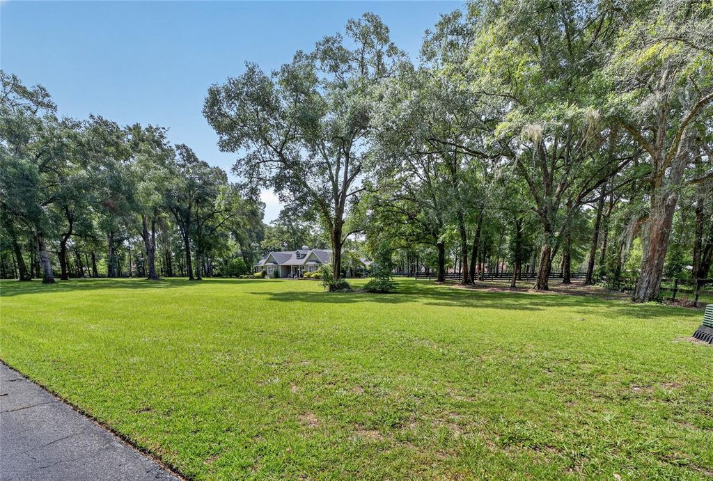 Image 84 of property listing at 7040 SW 97TH PLACE, Ocala, FL 34476