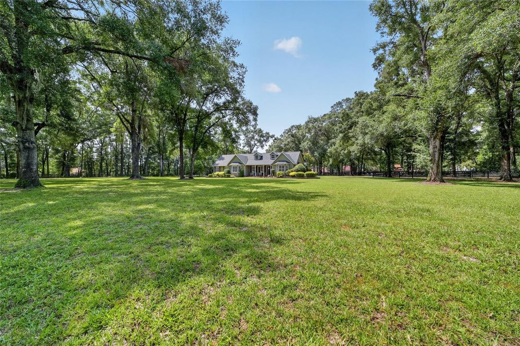 Image 85 of property listing at 7040 SW 97TH PLACE, Ocala, FL 34476