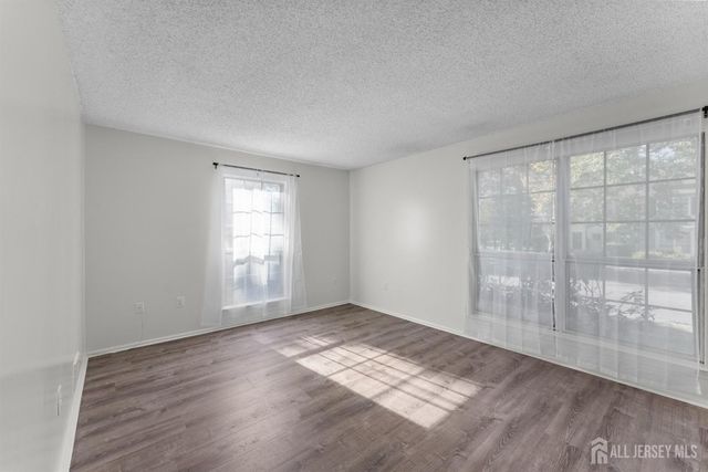 85 Caitlin Court, Franklin, NJ 08823