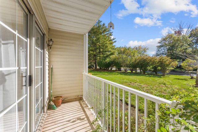 85 Caitlin Court, Franklin, NJ 08823