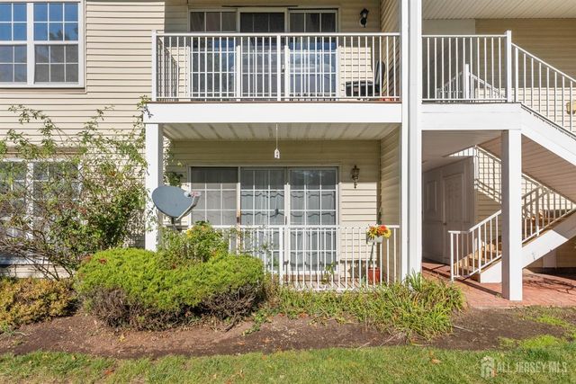 85 Caitlin Court, Franklin, NJ 08823