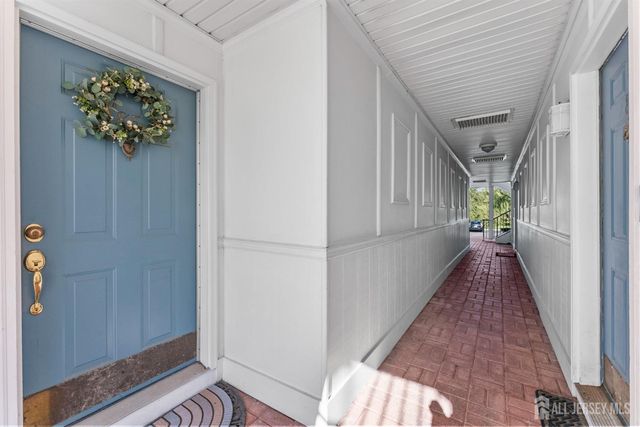 85 Caitlin Court, Franklin, NJ 08823