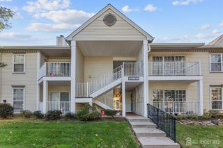 85 Caitlin Court, Franklin, NJ 08823