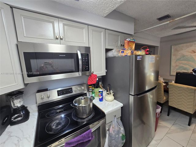 6627 Winfield Blvd 102-C, Margate, FL 33063