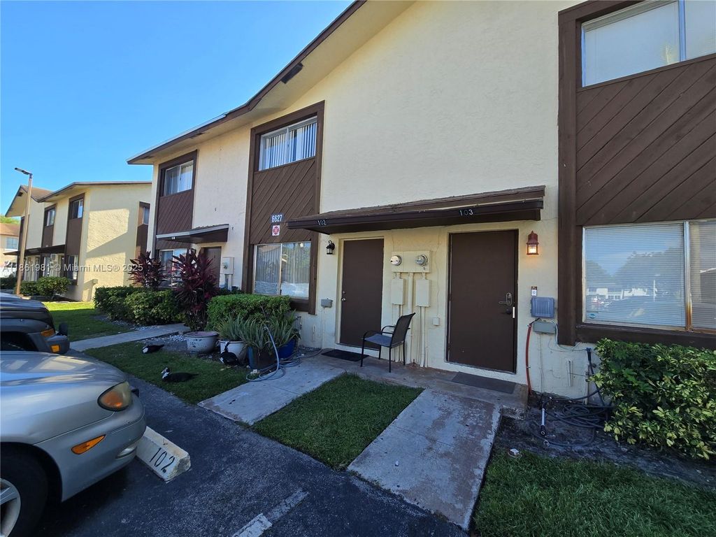 6627 Winfield Blvd 102-C, Margate, FL 33063