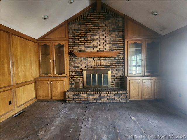 28251 E 2nd Street, Catoosa, OK 74015