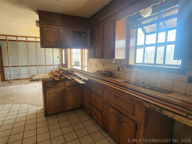 28251 E 2nd Street, Catoosa, OK 74015