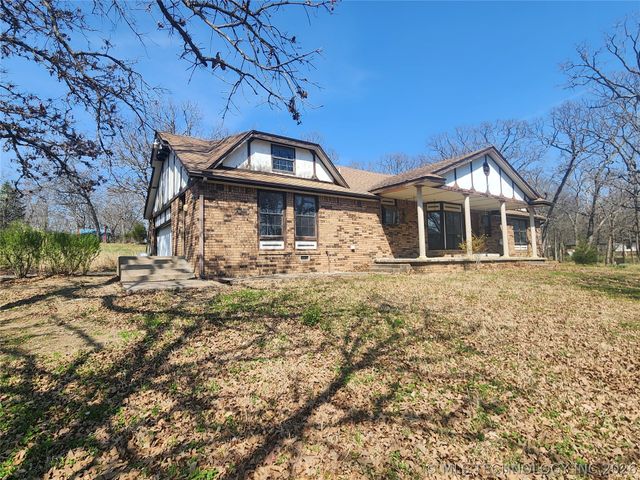28251 E 2nd Street, Catoosa, OK 74015