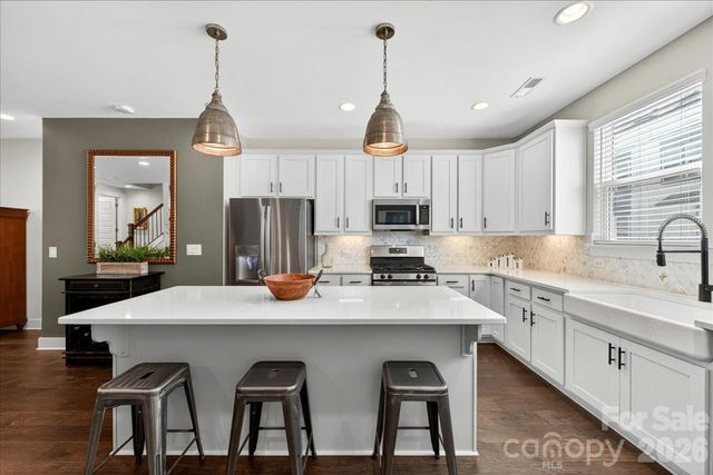 4136 Castleton Road, Charlotte, NC 28211