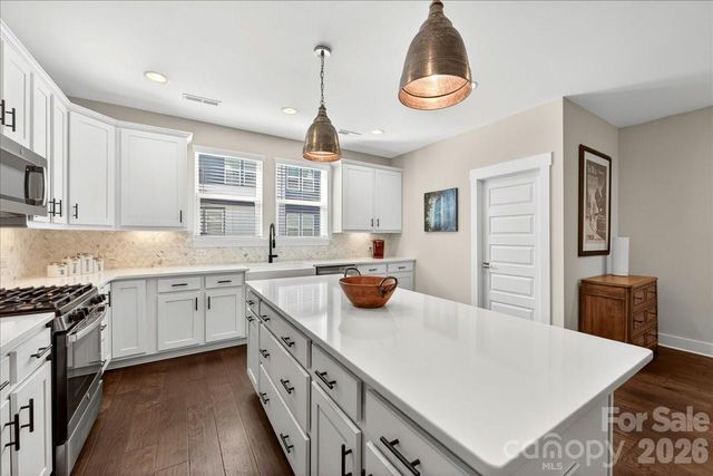 4136 Castleton Road, Charlotte, NC 28211