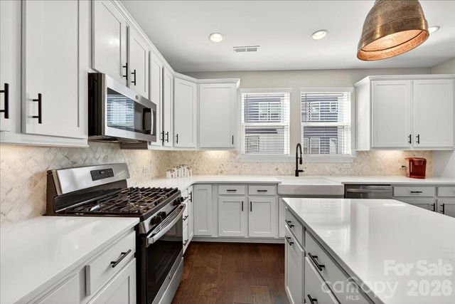 4136 Castleton Road, Charlotte, NC 28211