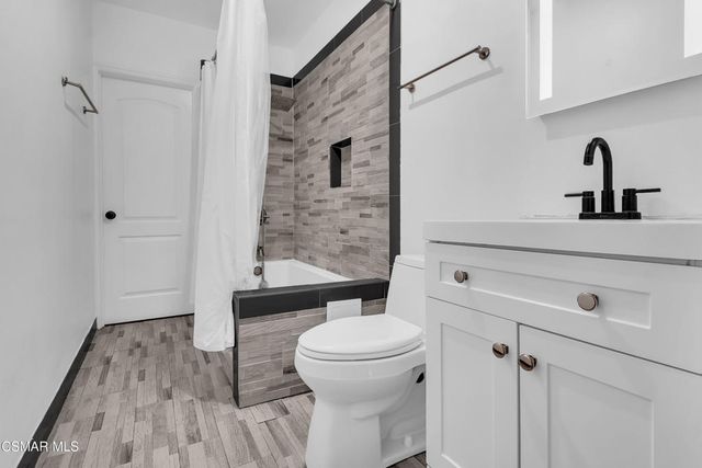 5847 S Wilton Place 5849, Los Angeles, CA 90047