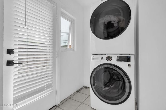 5847 S Wilton Place 5849, Los Angeles, CA 90047