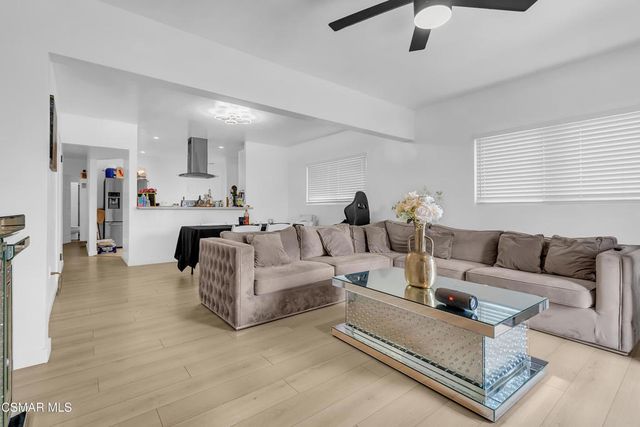 5847 S Wilton Place 5849, Los Angeles, CA 90047