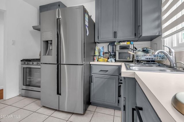 5847 S Wilton Place 5849, Los Angeles, CA 90047