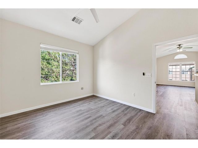 4054 S Crystal Cir 203, Aurora, CO 80014