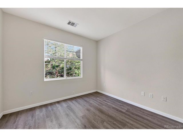 4054 S Crystal Cir 203, Aurora, CO 80014