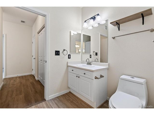 4054 S Crystal Cir 203, Aurora, CO 80014