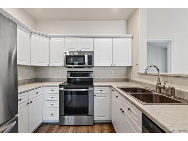 4054 S Crystal Cir 203, Aurora, CO 80014