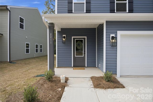 2211 W Seventh Avenue, Gastonia, NC 28052