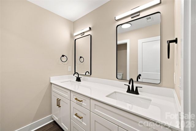2211 W Seventh Avenue, Gastonia, NC 28052