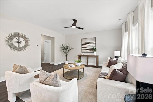 2211 W Seventh Avenue, Gastonia, NC 28052