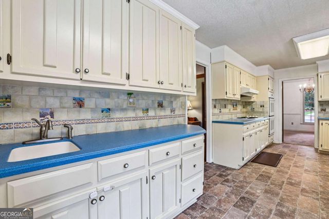 145 White Road, Fayetteville, GA 30214