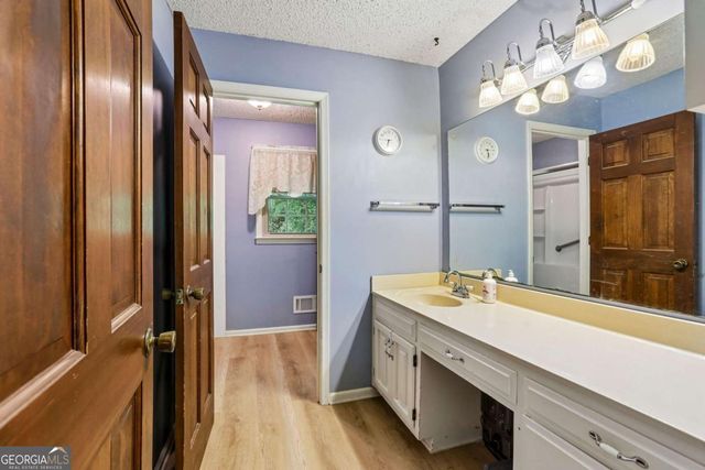 145 White Road, Fayetteville, GA 30214