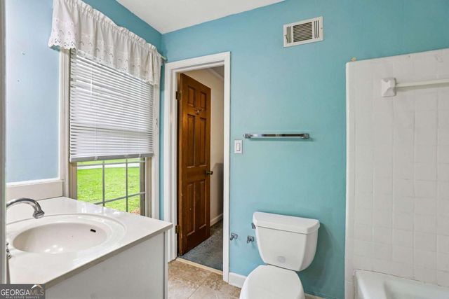 145 White Road, Fayetteville, GA 30214