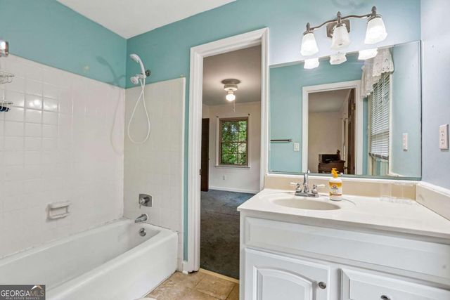 145 White Road, Fayetteville, GA 30214