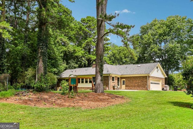 145 White Road, Fayetteville, GA 30214