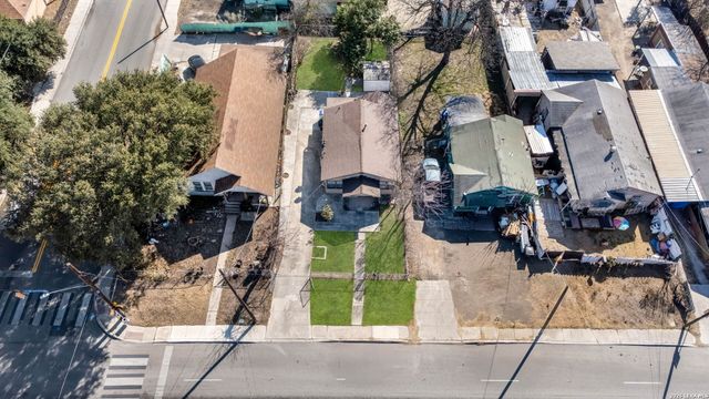 3806 W Martin, San Antonio, TX 78207