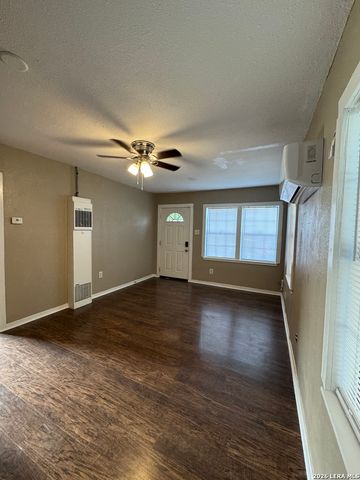 3806 W Martin, San Antonio, TX 78207