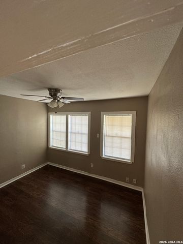 3806 W Martin, San Antonio, TX 78207