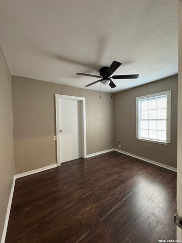 3806 W Martin, San Antonio, TX 78207