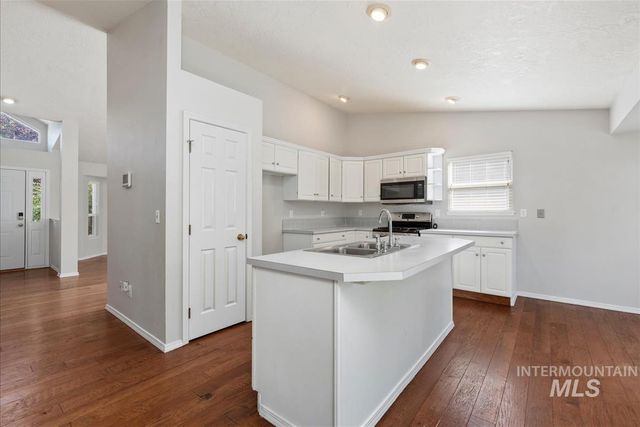 5417 N Hertford Way, Boise, ID 83714
