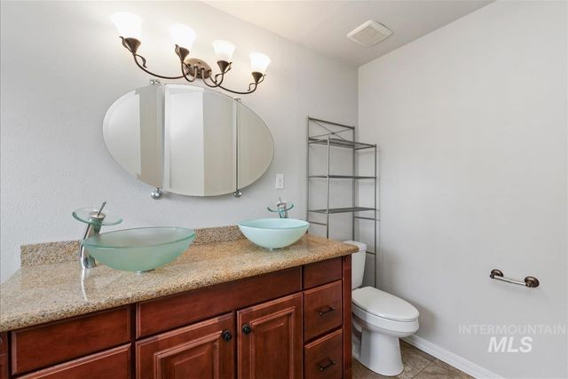 5417 N Hertford Way, Boise, ID 83714