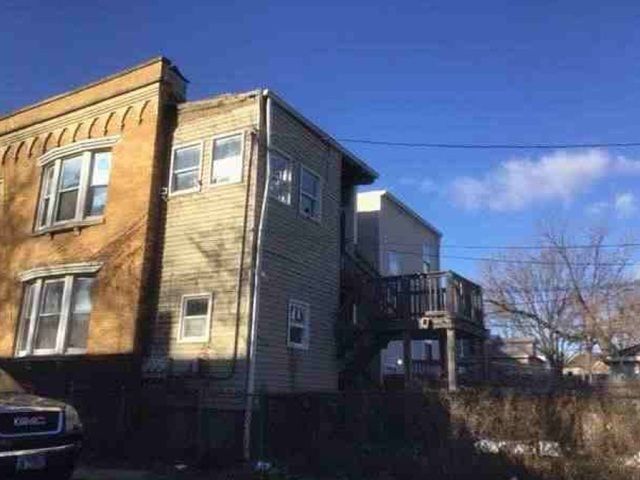 7027 S Calumet Avenue, Chicago, IL 60637