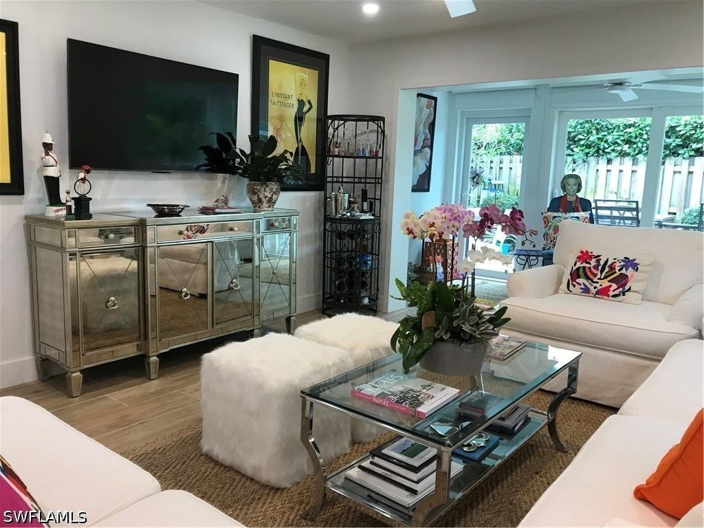 302 2nd ST S 302, Naples, FL 34102