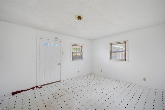 843 15th ST, Newport News, VA 23607