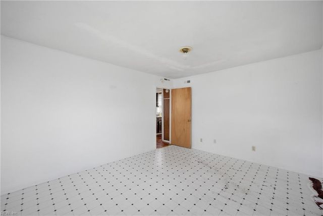 843 15th ST, Newport News, VA 23607