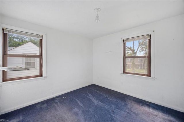 843 15th ST, Newport News, VA 23607
