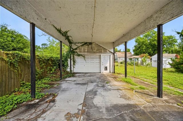 843 15th ST, Newport News, VA 23607
