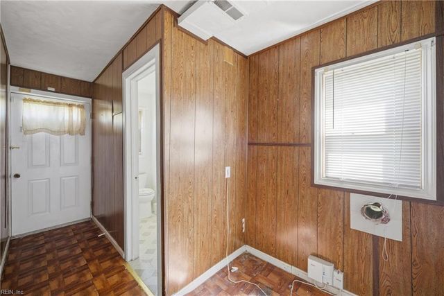 843 15th ST, Newport News, VA 23607