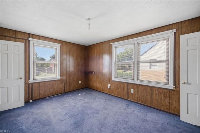 843 15th ST, Newport News, VA 23607