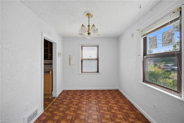 843 15th ST, Newport News, VA 23607
