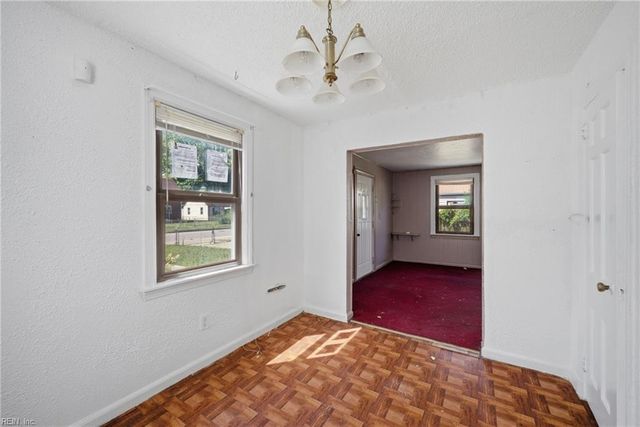 843 15th ST, Newport News, VA 23607