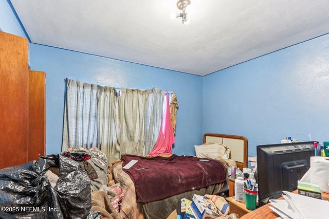 1650 LAUDER Avenue, Jacksonville, FL 32208