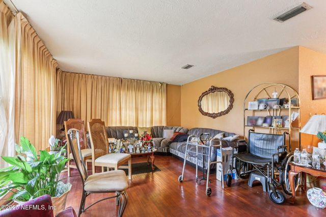 1650 LAUDER Avenue, Jacksonville, FL 32208